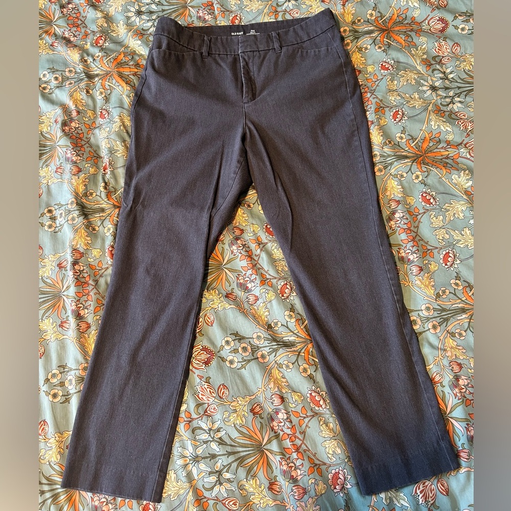 Old Navy Women’s High-Rise Pixie Pant